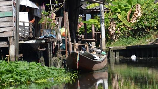 Boot im Klong Thonburi